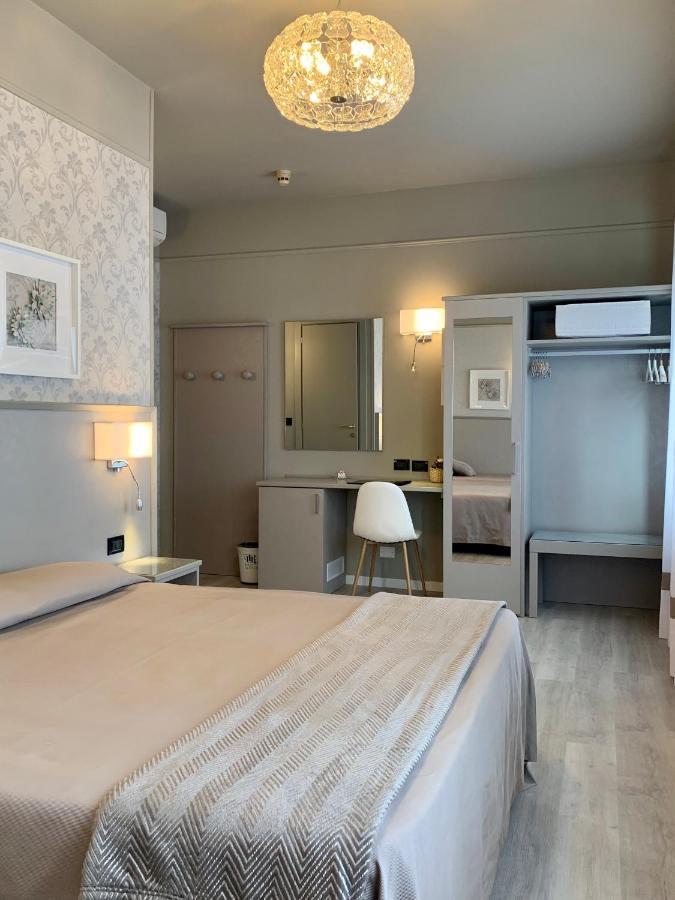 Hotel La Pace San Mauro Torinese Ngoại thất bức ảnh