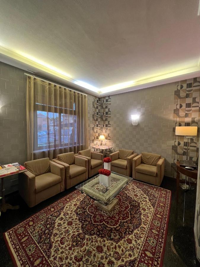 Hotel La Pace San Mauro Torinese Ngoại thất bức ảnh
