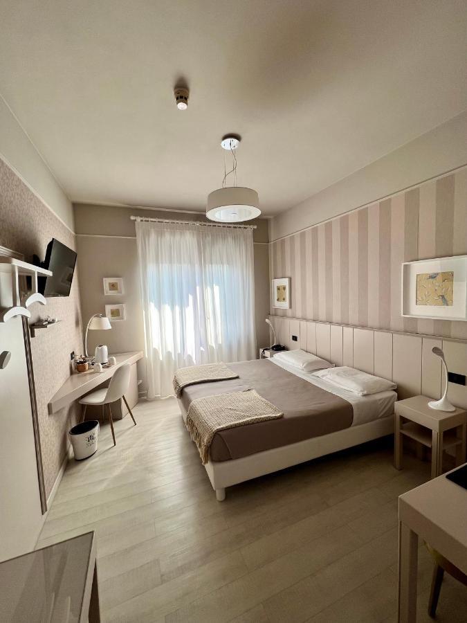 Hotel La Pace San Mauro Torinese Ngoại thất bức ảnh