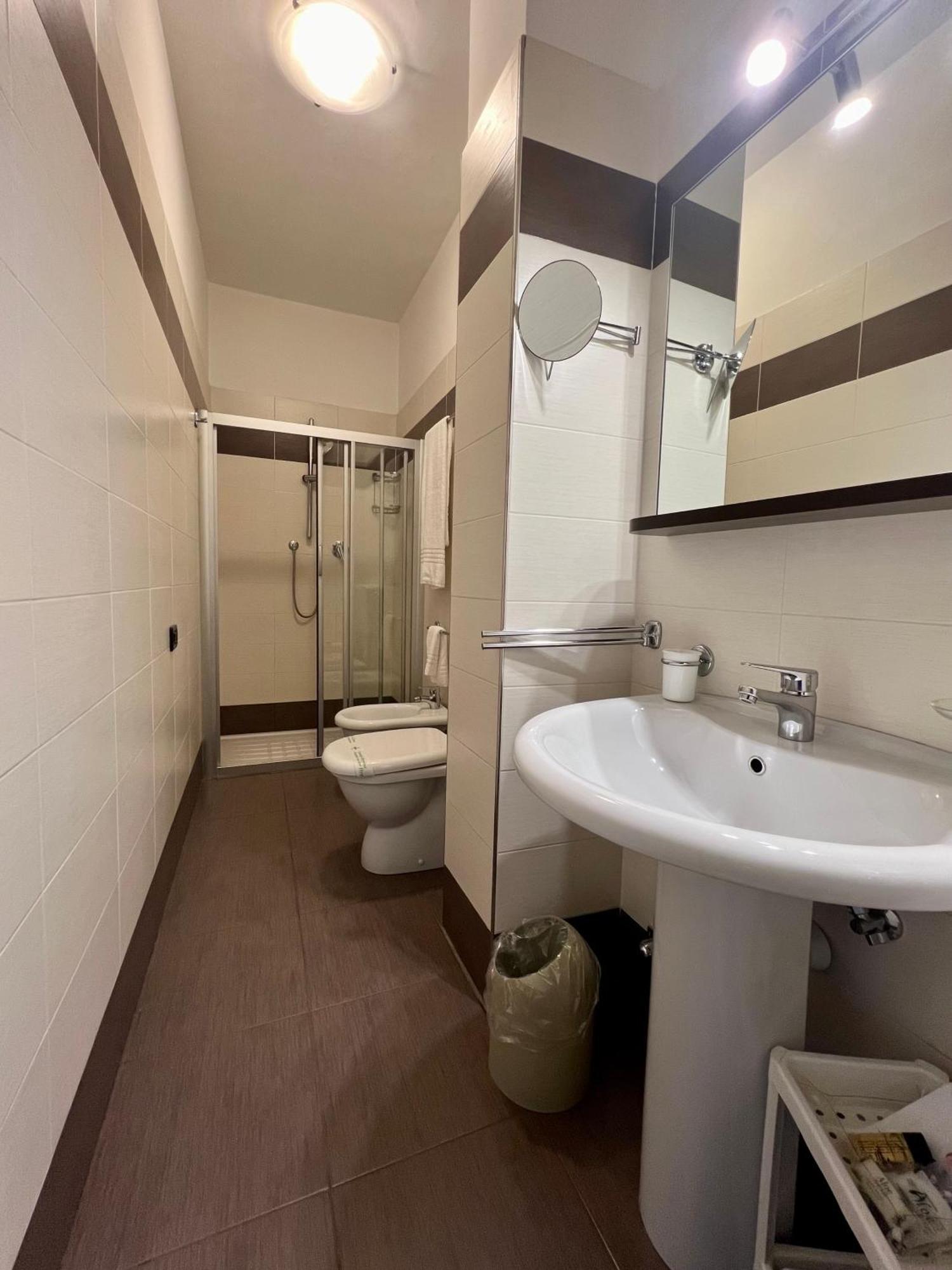 Hotel La Pace San Mauro Torinese Ngoại thất bức ảnh