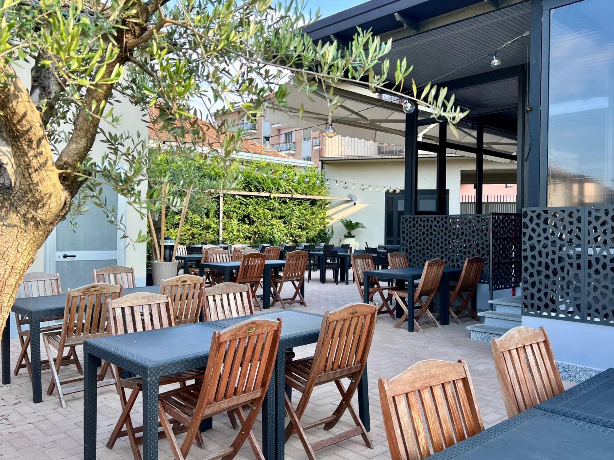 Hotel La Pace San Mauro Torinese Ngoại thất bức ảnh
