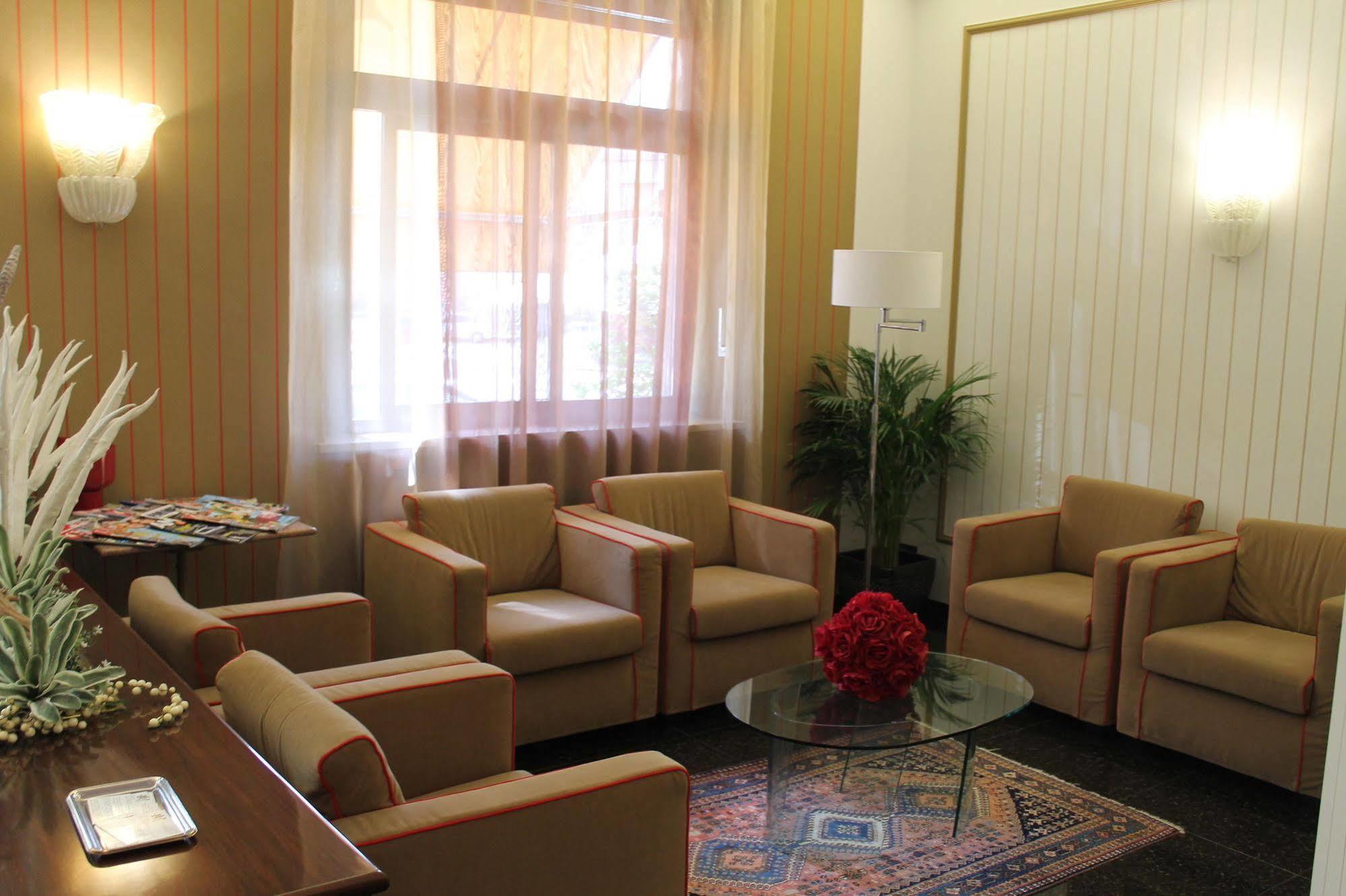 Hotel La Pace San Mauro Torinese Ngoại thất bức ảnh