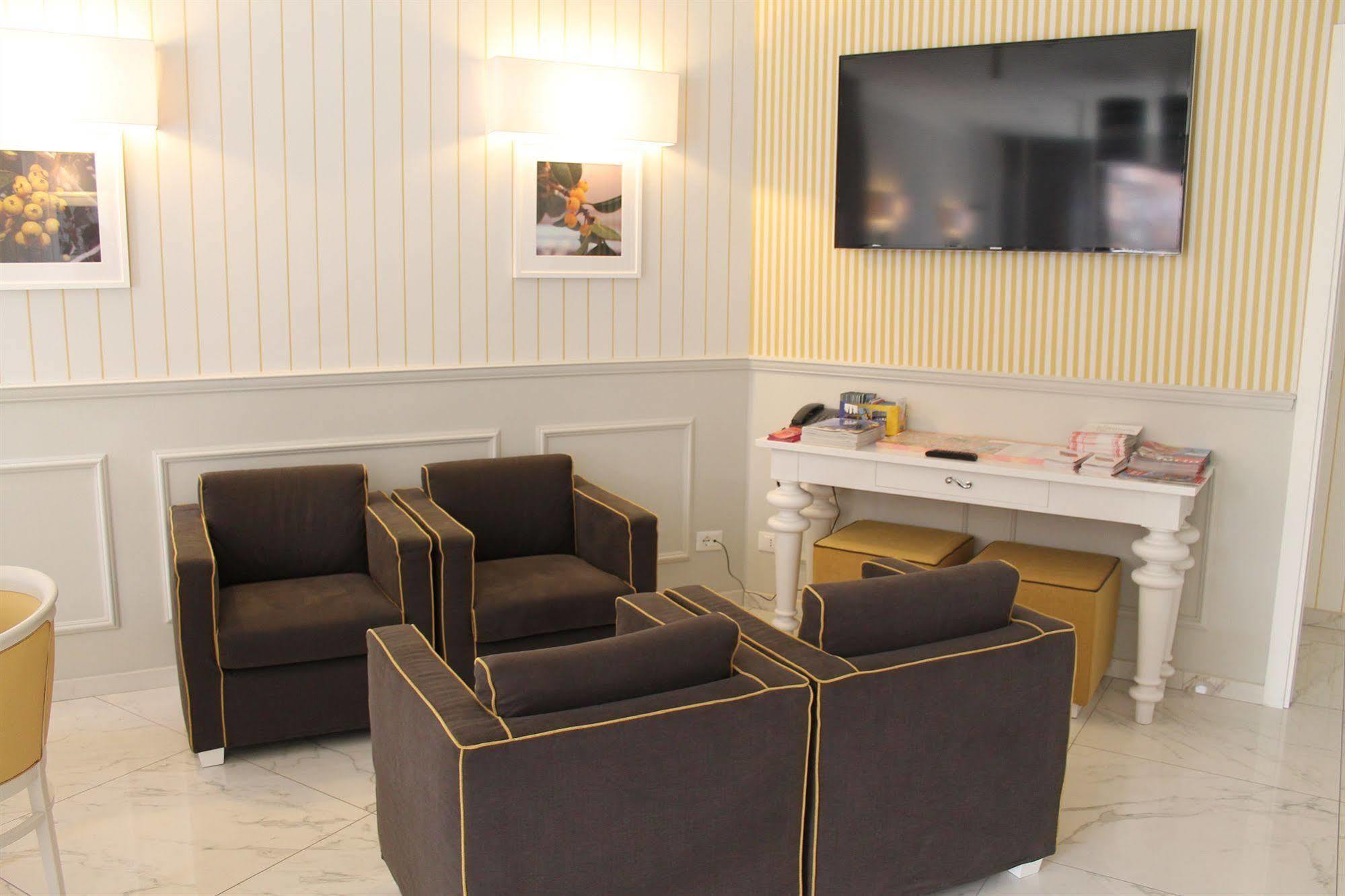 Hotel La Pace San Mauro Torinese Ngoại thất bức ảnh