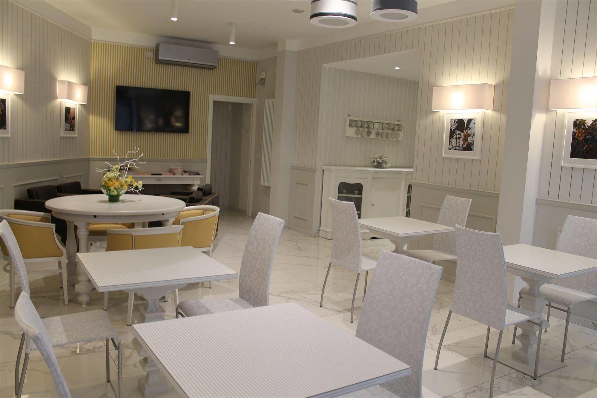 Hotel La Pace San Mauro Torinese Ngoại thất bức ảnh